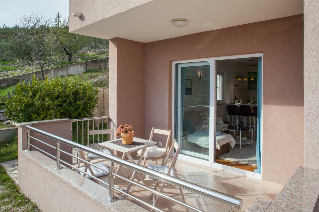 Relax Makarska Apartment ภายนอก รูปภาพ